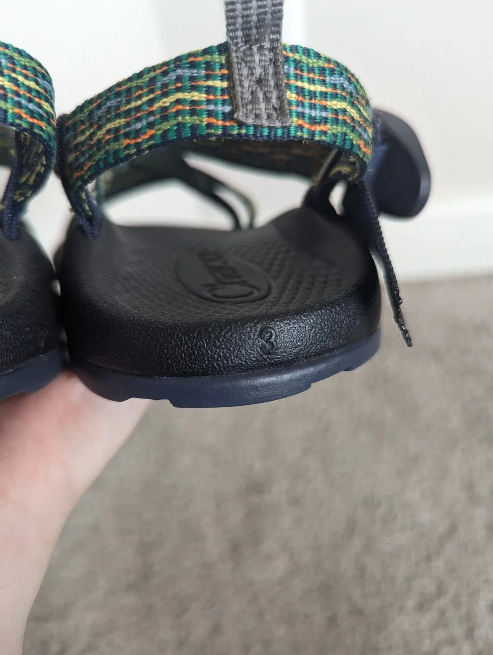 Chaco Classic Kid Sandal - Green and Blue Pattern sz 3